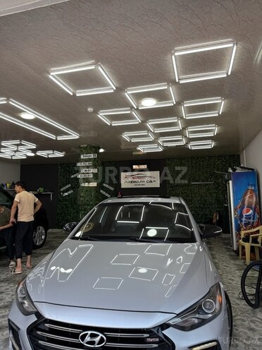 Hyundai Elantra 2018, 130,357 km - 1.6 л - Qəbələ