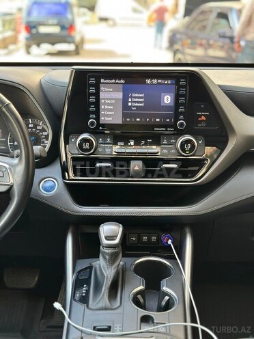 Toyota Highlander 2020, 20,000 km - 2.5 л - Bakı