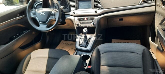 Hyundai Elantra 2018, 114,000 km - 2.0 l - Bakı
