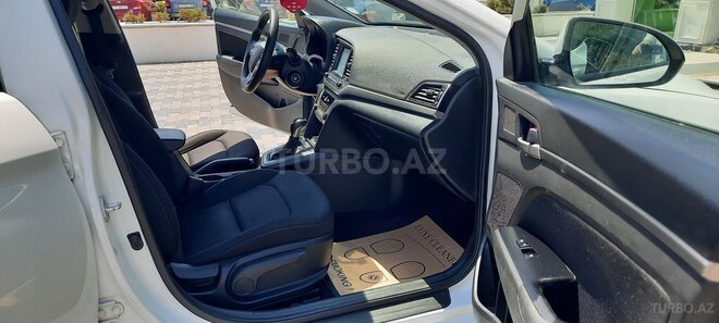 Hyundai Elantra 2018, 114,000 km - 2.0 l - Bakı
