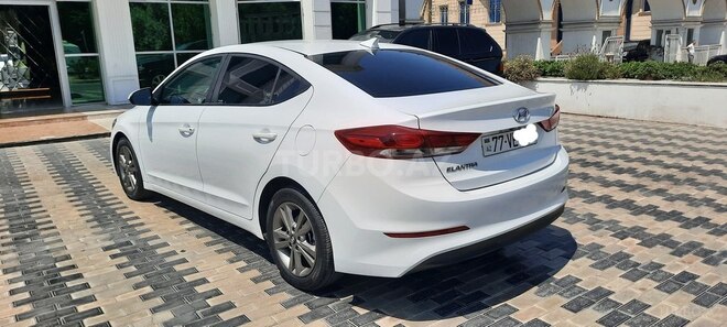 Hyundai Elantra 2018, 114,000 km - 2.0 l - Bakı