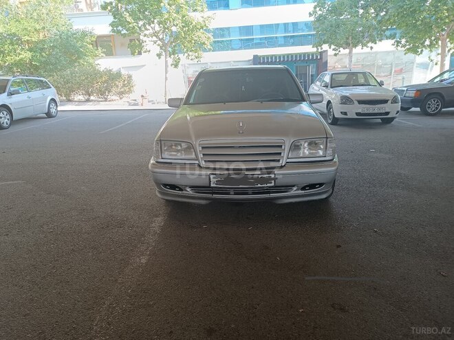 Mercedes C 220 1996, 300,000 km - 2.2 l - Bakı