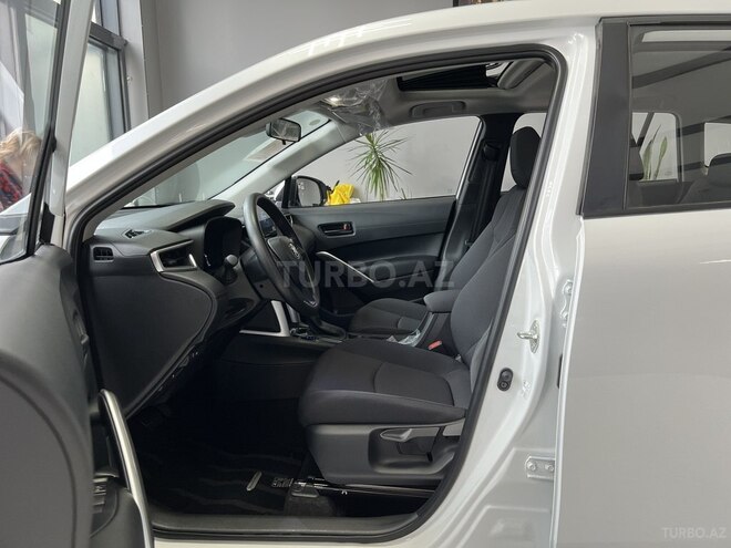 Toyota Corolla Cross 2025, 0 km - 2.0 л - Bakı