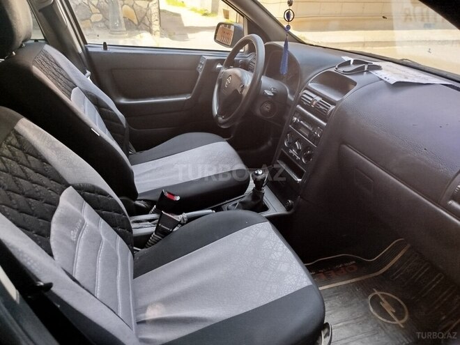 Opel Astra 2000, 245,000 km - 1.6 l - Gəncə