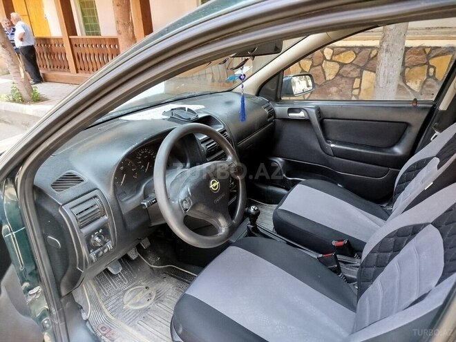 Opel Astra 2000, 245,000 km - 1.6 l - Gəncə