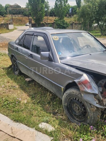 Mercedes 190 1992, 250,000 km - 2.0 l - Şamaxı