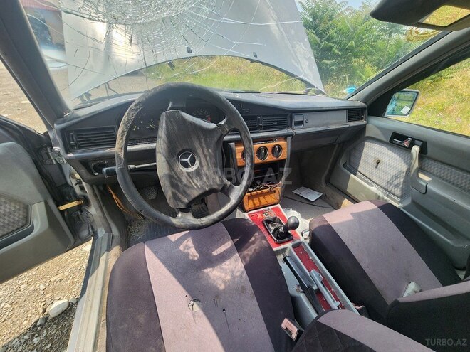 Mercedes 190 1992, 250,000 km - 2.0 l - Şamaxı