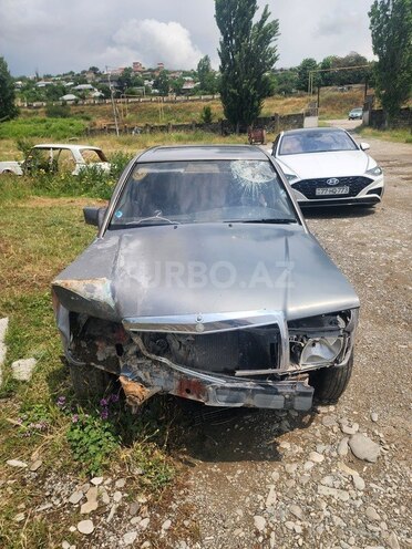 Mercedes 190 1992, 250,000 km - 2.0 l - Şamaxı