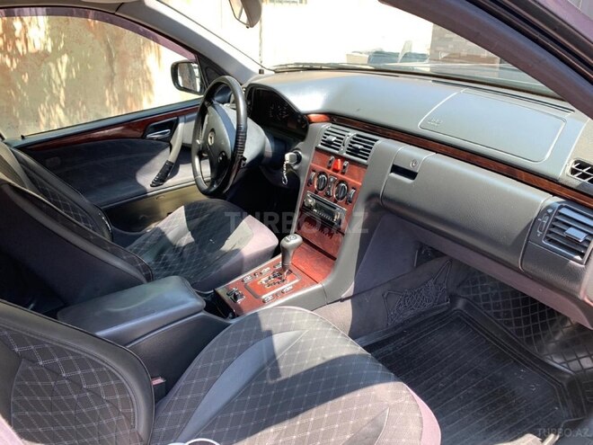 Mercedes E 220 d 1999, 546,000 km - 2.2 л - Bakı