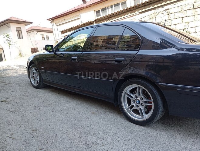 BMW 530 2001, 256,000 km - 3.0 l - Bakı