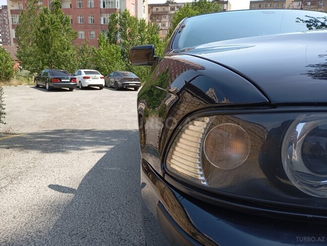 BMW 530 2001, 256,000 km - 3.0 l - Bakı