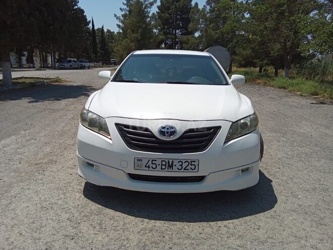Toyota Camry 2006, 451,421 km - 2.4 л - Salyan