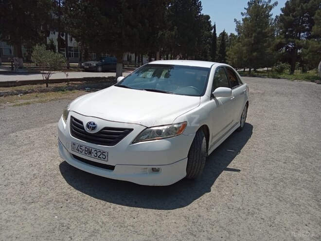 Toyota Camry 2006, 451,421 km - 2.4 л - Salyan