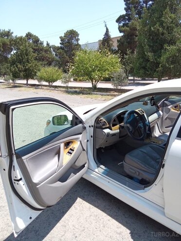 Toyota Camry 2006, 451,421 km - 2.4 л - Salyan