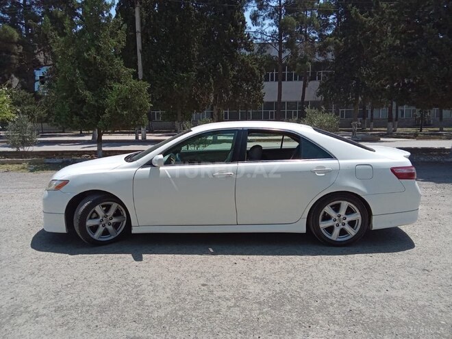 Toyota Camry 2006, 451,421 km - 2.4 л - Salyan
