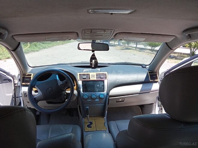 Toyota Camry 2006, 451,421 km - 2.4 л - Salyan
