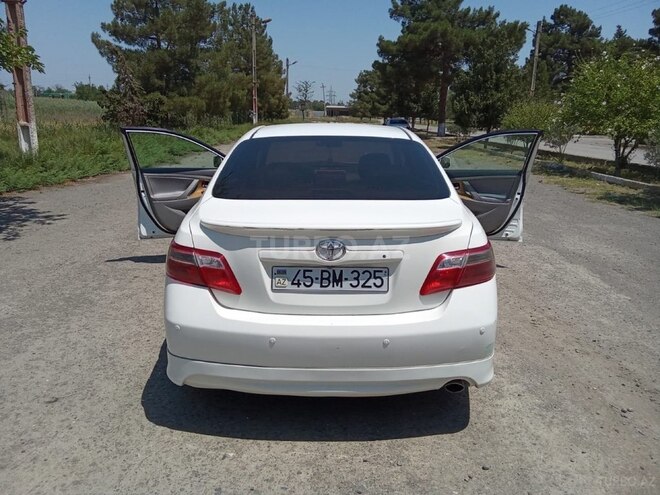 Toyota Camry 2006, 451,421 km - 2.4 л - Salyan