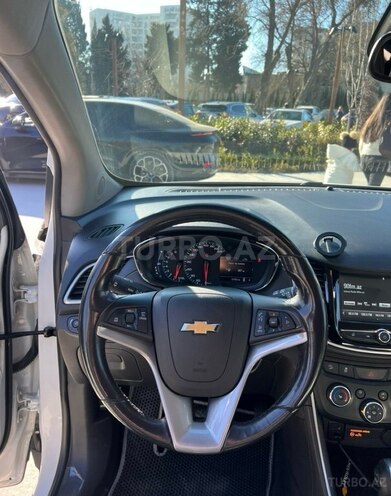 Chevrolet Trax-11
