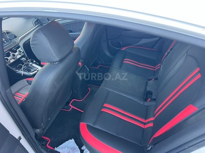 Hyundai Elantra 2019, 190,131 km - 2.0 l - Bakı