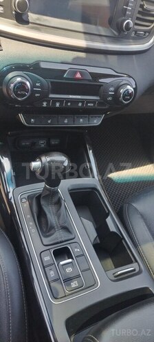 Kia Sorento-10