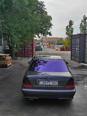 Mercedes C 220 d 1999, 448,000 km - 2.2 л - Bakı