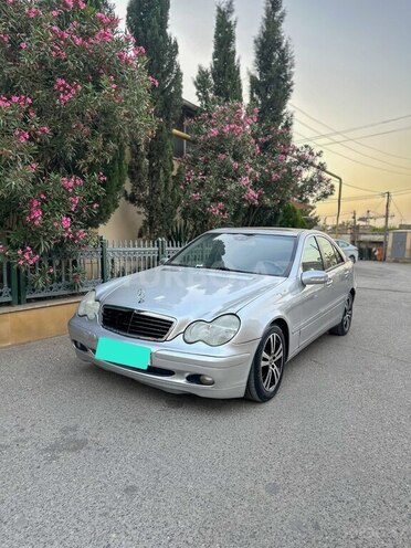 Mercedes C 220 d 2001, 250,000 km - 2.2 л - Bakı
