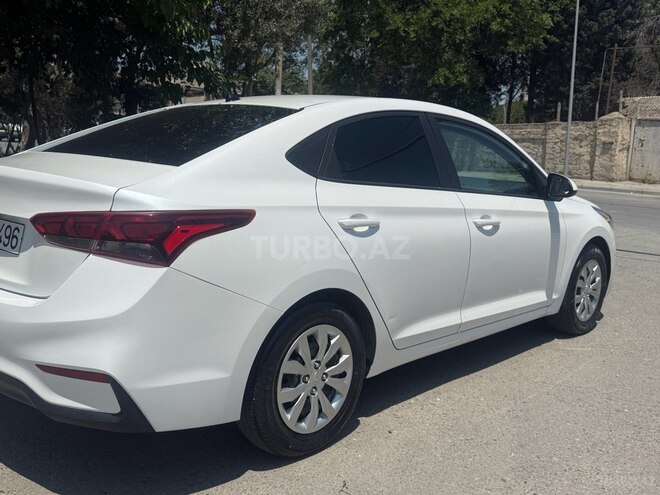 Hyundai Accent 2018, 215,425 km - 1.6 l - Bakı
