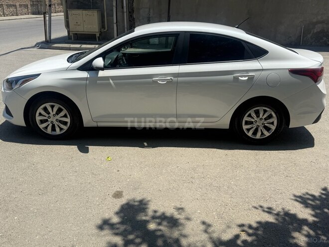 Hyundai Accent 2018, 215,425 km - 1.6 l - Bakı