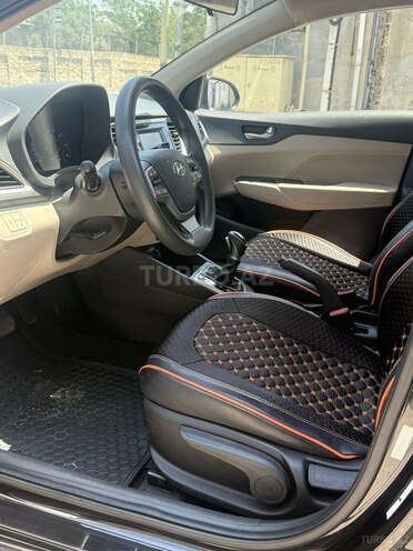 Hyundai Accent 2019, 113,959 km - 1.6 л - Bakı