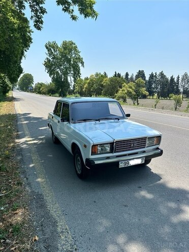 LADA (VAZ) 2107-5