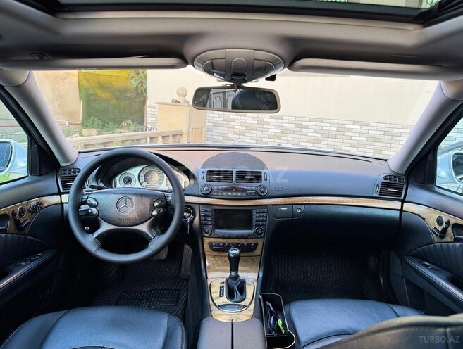 Mercedes E 320 2007, 231,000 km - 3.0 l - Bakı