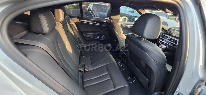 BMW 530-12