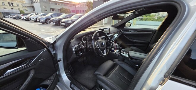 BMW 530-9