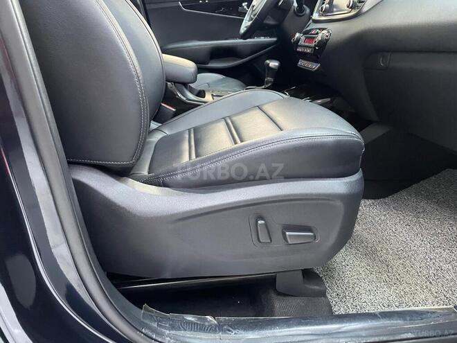 Kia Sorento-13