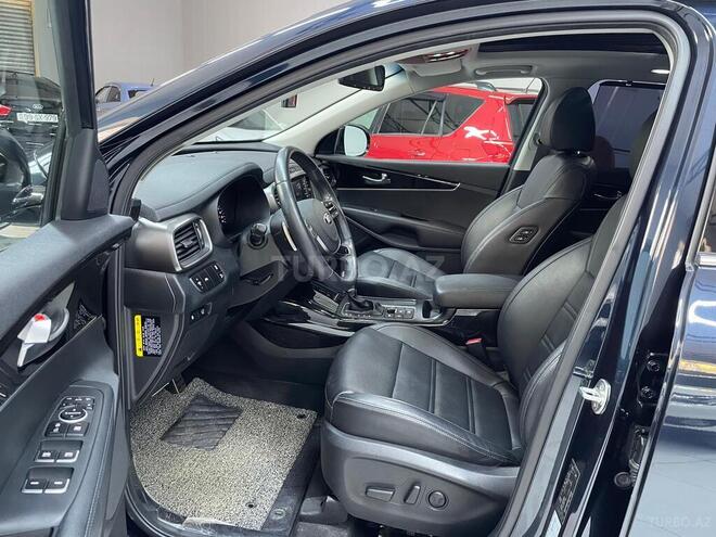 Kia Sorento-26