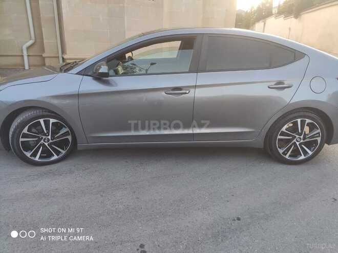 Hyundai Elantra 2018, 114,000 km - 2.0 л - Bakı