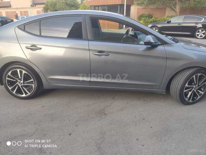 Hyundai Elantra 2018, 114,000 km - 2.0 л - Bakı