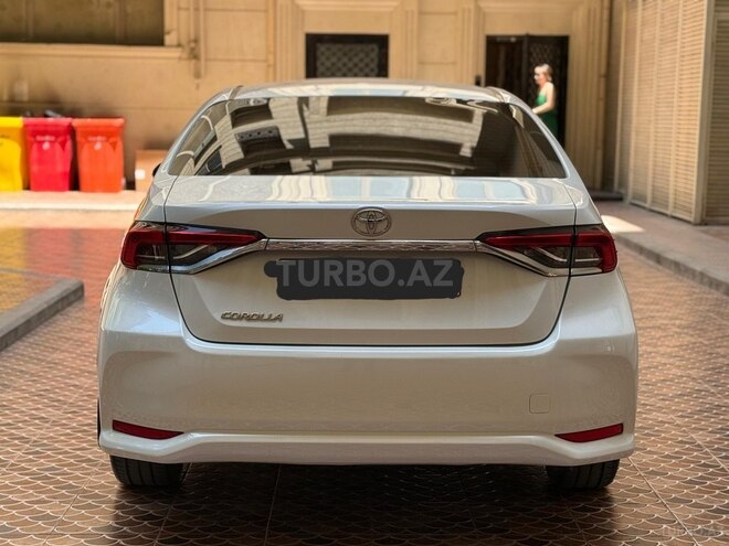Toyota Corolla 2021, 98,000 km - 1.6 l - Bakı