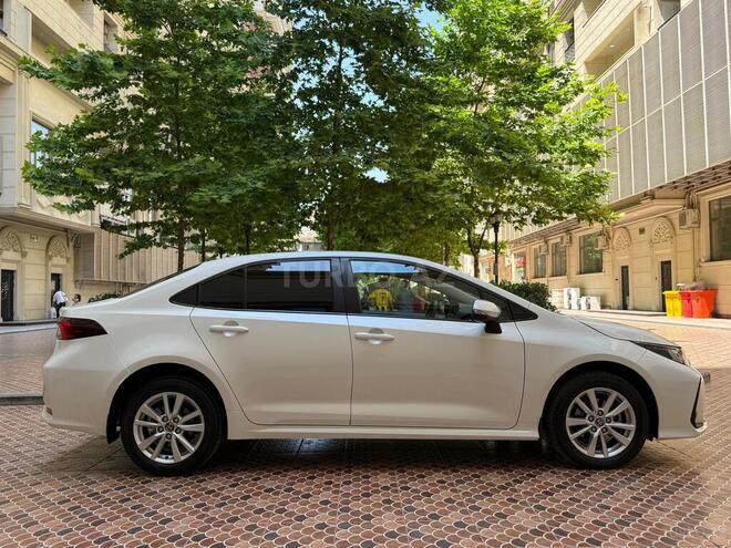 Toyota Corolla 2021, 98,000 km - 1.6 l - Bakı