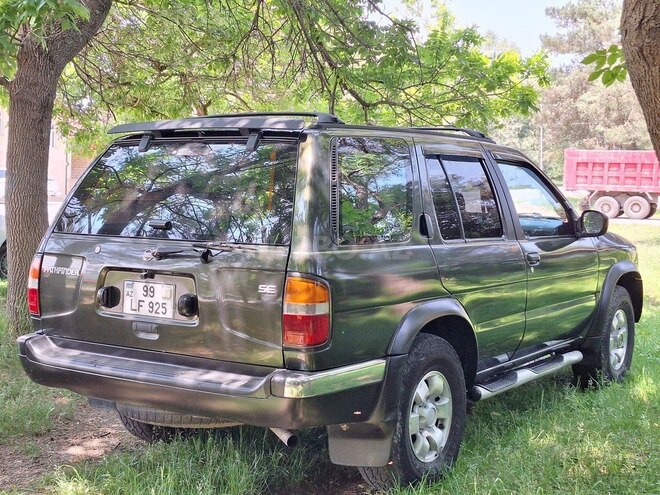 Nissan Pathfinder 1998, 191,560 km - 3.3 l - Gədəbəy