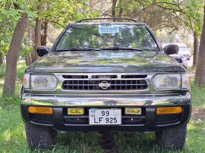 Nissan Pathfinder 1998, 191,560 km - 3.3 l - Gədəbəy