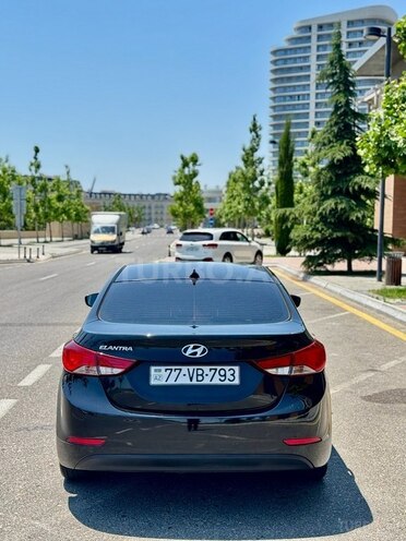Hyundai Elantra 2015, 177,140 km - 1.8 l - Bakı