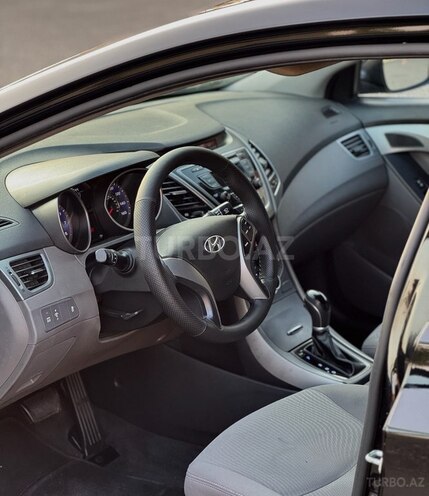 Hyundai Elantra 2015, 177,140 km - 1.8 l - Bakı