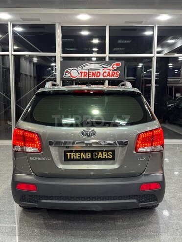 Kia Sorento-9