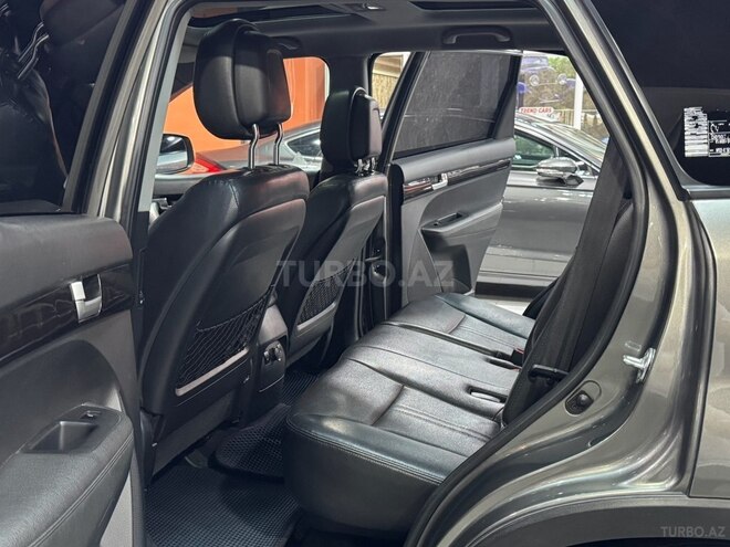 Kia Sorento-18