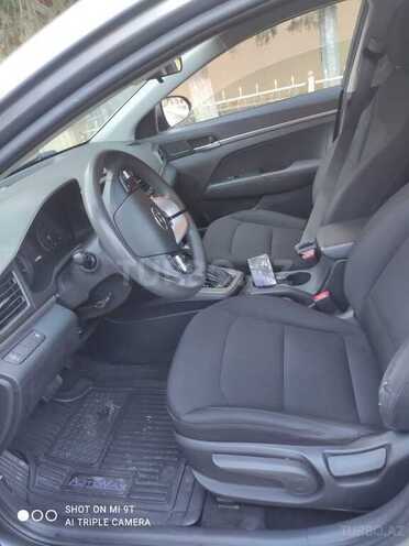 Hyundai Elantra 2018, 114,000 km - 2.0 л - Bakı