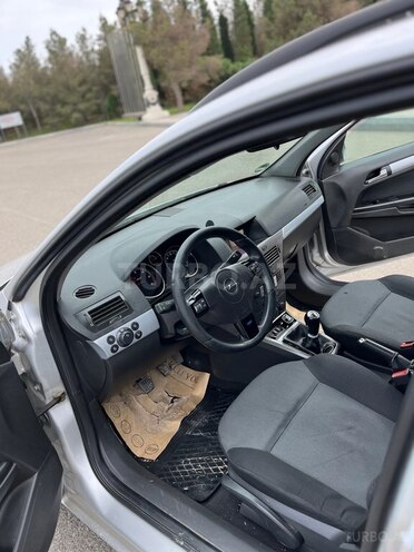 Opel Astra 2005, 250,000 km - 1.3 л - Gəncə