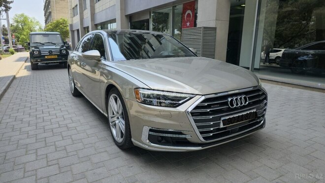 Audi A8 2019, 56,000 km - 3.0 l - Bakı