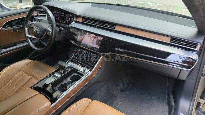 Audi A8 2019, 56,000 km - 3.0 l - Bakı