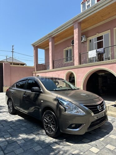 Nissan Sunny 2014, 280,000 km - 1.5 l - Bakı